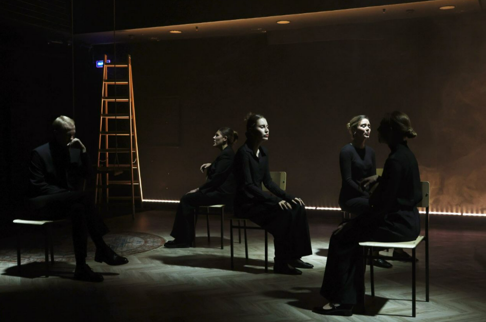 Люблю. Целую. Кеша. Все письма только о любви