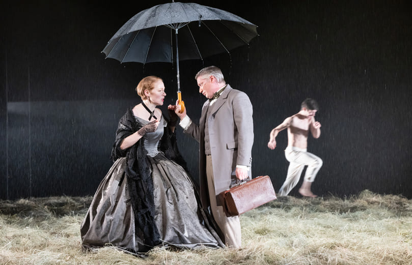 Месяц в деревне